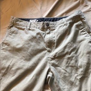 Volcom 32 IN Khaki Shorts